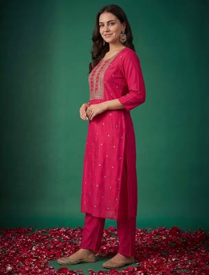 Pink printed silk kurta trouser set 3
