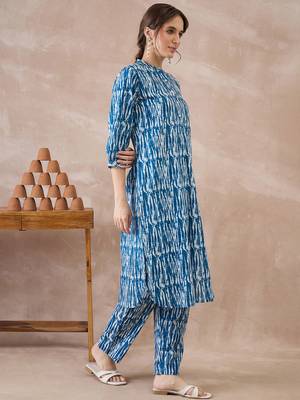 Blue printed cotton kurta trouser set 3