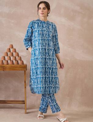Blue printed cotton kurta trouser set 4