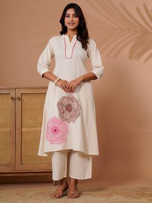 Off white printed cotton kurta trouser set 4