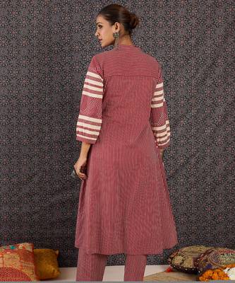 Red printed cotton kurta trouser set 2
