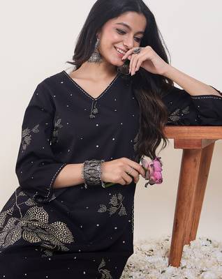 Black printed cotton kurta trouser set 1