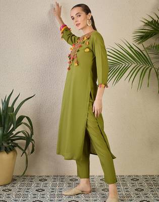 Green embroidered cotton kurta trouser set 3