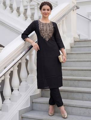 Black embroidered cotton kurta trouser set 1