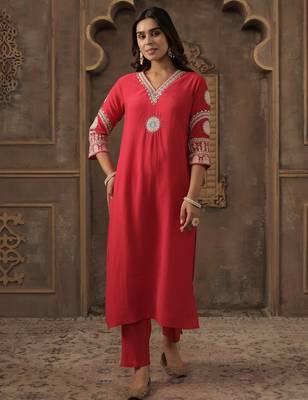 Pink embroidered silk kurta trouser set 3