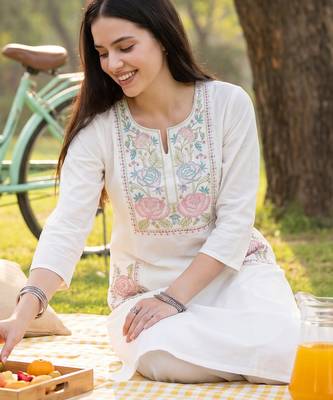 White embroidered cotton kurta trouser set 1