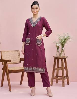 Burgundy printed cotton kurta trouser set 2