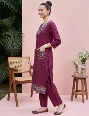 Burgundy printed cotton kurta trouser set 4