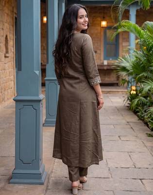 Brown printed silk kurta trouser set 3
