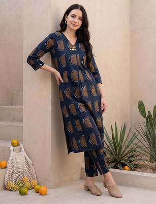 Blue printed cotton kurta trouser set 1