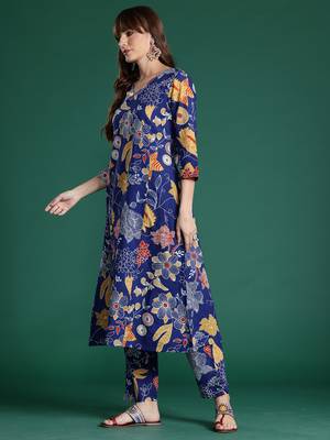 Blue printed cotton kurta trouser set 3