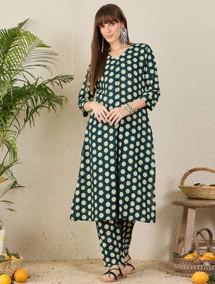 Blue printed cotton kurta trouser set 4
