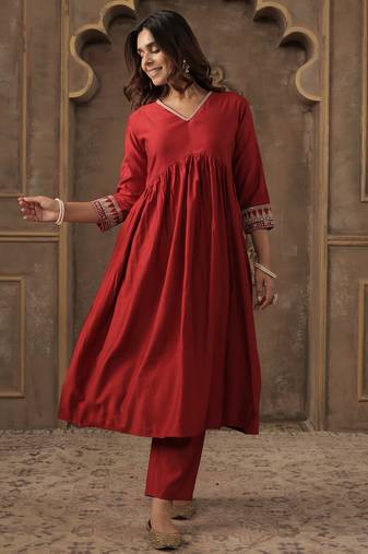 Red printed liva kurta trouser set