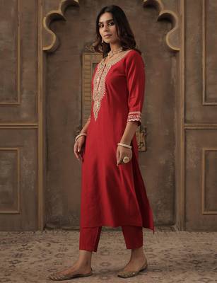 Red embroidered liva kurta trouser set 3