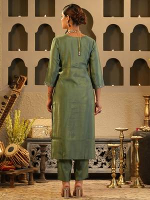 Green embroidered silk kurta trouser set 2