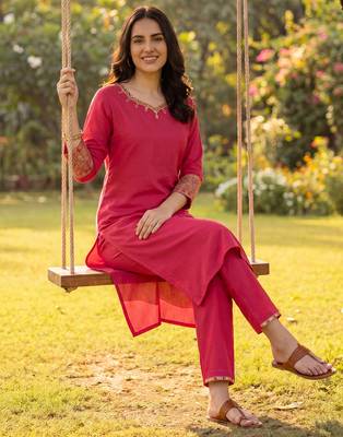 Pink embroidered viscose rayon kurta trouser set 1