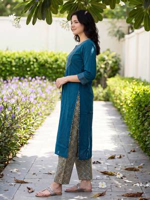 Blue embroidered cotton kurta trouser set 4
