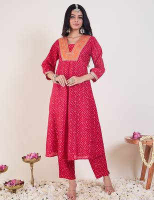 Pink embroidered silk kurta trouser set 4