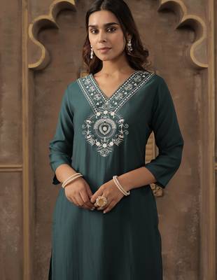 Teal embroidered silk kurta trouser set 2