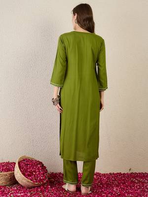 Green embroidered viscose rayon kurta trouser set 2