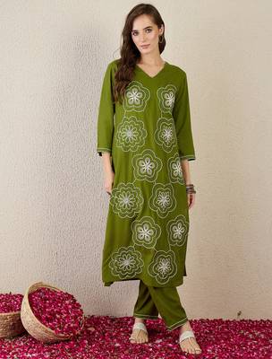 Green embroidered viscose rayon kurta trouser set 4