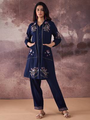 Navy blue embroidered cotton kurta trouser set 4