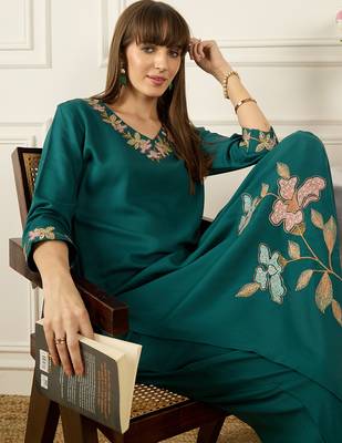 Teal embroidered silk kurta trouser set 2