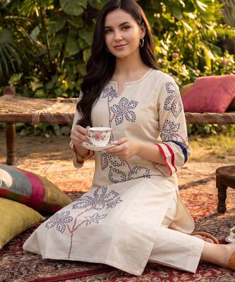 White embroidered cotton kurta trouser set 2