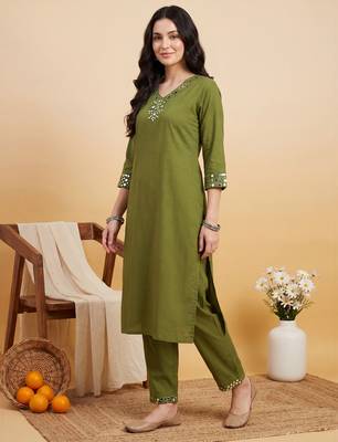 Green embroidered cotton kurta trouser set 4