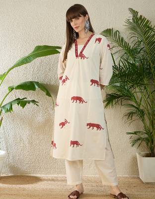 Off white printed cotton kurta trouser set 1