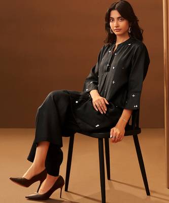 Black embroidered silk kurta trouser set 1