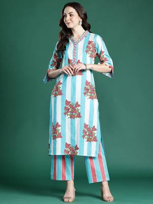 Blue printed cotton kurta trouser set 4