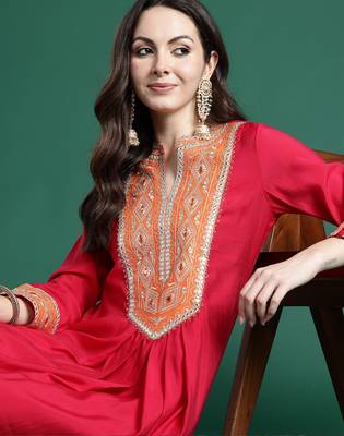 Pink embroidered silk kurta trouser set 2