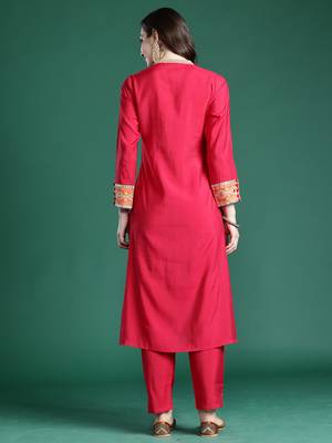 Pink embroidered silk kurta trouser set 3
