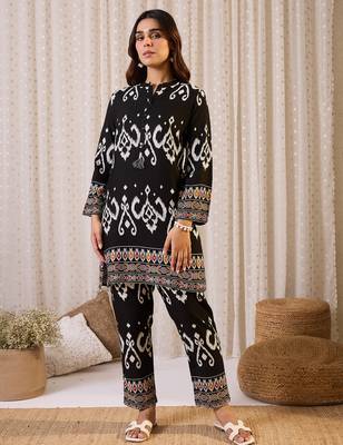 Black embroidered viscose rayon kurta trouser set 1