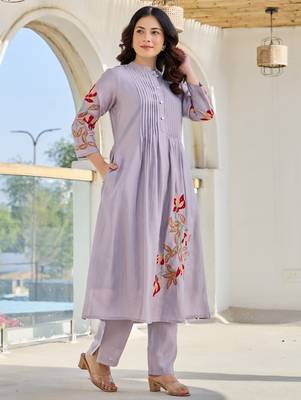 Lavender embroidered cotton kurta trouser set 3