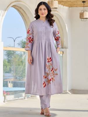 Lavender embroidered cotton kurta trouser set 4