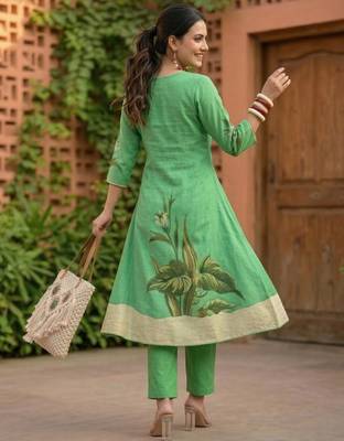 Green printed cotton kurta trouser set 2