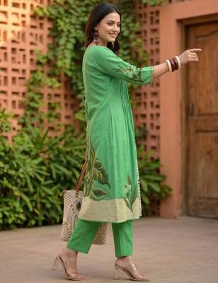 Green printed cotton kurta trouser set 4