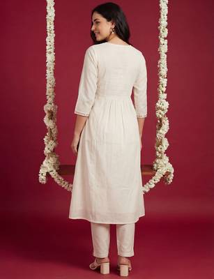 Off white embroidered cotton kurta trouser set 2
