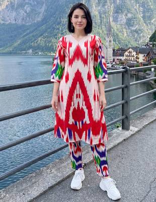 Off white printed cotton kurta trouser set 1