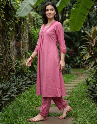 Pink embroidered cotton kurta trouser set 4