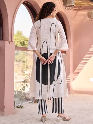 Off white printed cotton kurta trouser set 2