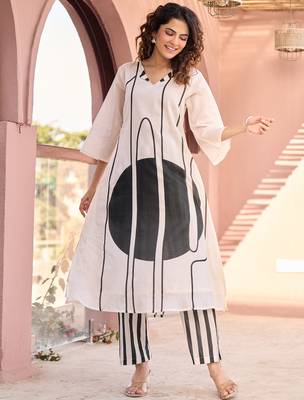 Off white printed cotton kurta trouser set 3