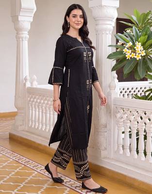 Black embroidered cotton kurta trouser set 4