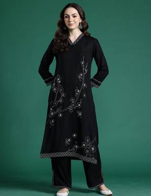 Black embroidered viscose rayon kurta trouser set 4