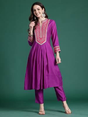 Purple embroidered silk kurta trouser set 2