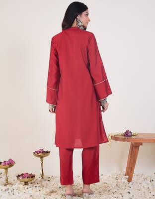 Red printed chanderi silk kurta trouser set 2