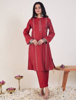 Red printed chanderi silk kurta trouser set 4