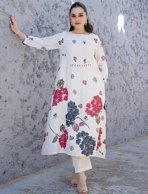Off white printed cotton kurta trouser set 4